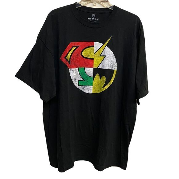 DC Comics Justice League Quartered Group Logo T-Shirt Size XXL - Picture 1 of 6